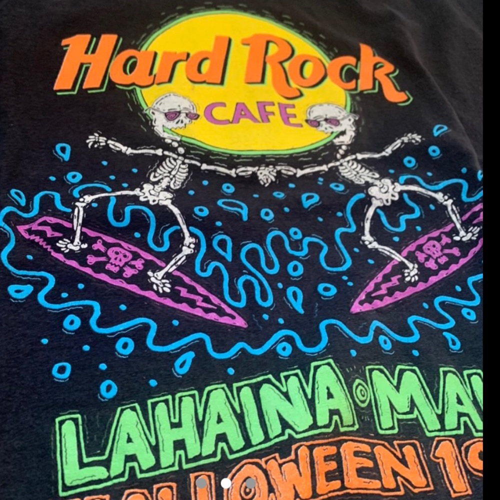 ISO Halloween Hawaiian Hard Rock Cafe shirt